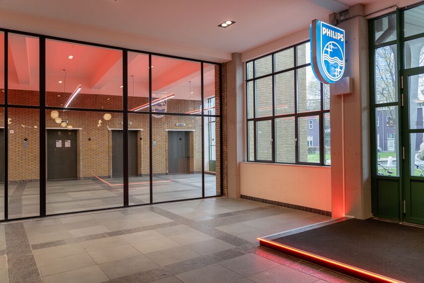 SlimLine 38 Portes et SlimLine 38 Fenêtres - Complexe immobilier Philips Bedrijfsschool situé à Eindhoven, les Pays-Bas