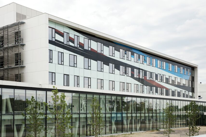 ConceptSystem 77 Fenêtres, BriseSoleil 100 Brise Soleil et CS 77 Fire Proof Fenêtres - Hôpital AZ Sint-Maarten à Malines situé à Mechelen, Belgique