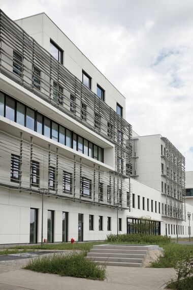 ConceptSystem 77 Fenêtres, BriseSoleil 100 Brise Soleil et CS 77 Fire Proof Fenêtres - Hôpital AZ Sint-Maarten à Malines situé à Mechelen, Belgique