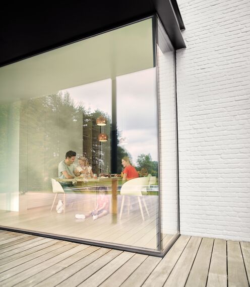 MasterLine 8 Fenêtres - Luminosité maximale et vue panoramique grâce à des profilés aluminium fins situé à Nijlen, Belgique