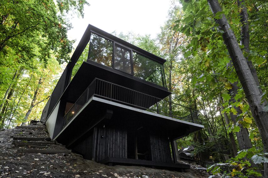 ConceptSystem 77 Fenêtres, MasterPatio Coulissants, MasterLine 8 Fenêtres et MasterLine 8 Fenêtres - Maison unique en hauteur avec une vue panoramique situé à Rotselaar, Belgique