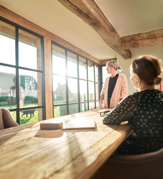 SlimLine 38 Fenêtres et SlimLine 38 Portes - Charme champêtre et confort moderne dans une ferme rénovée situé à Oedelem, Belgique