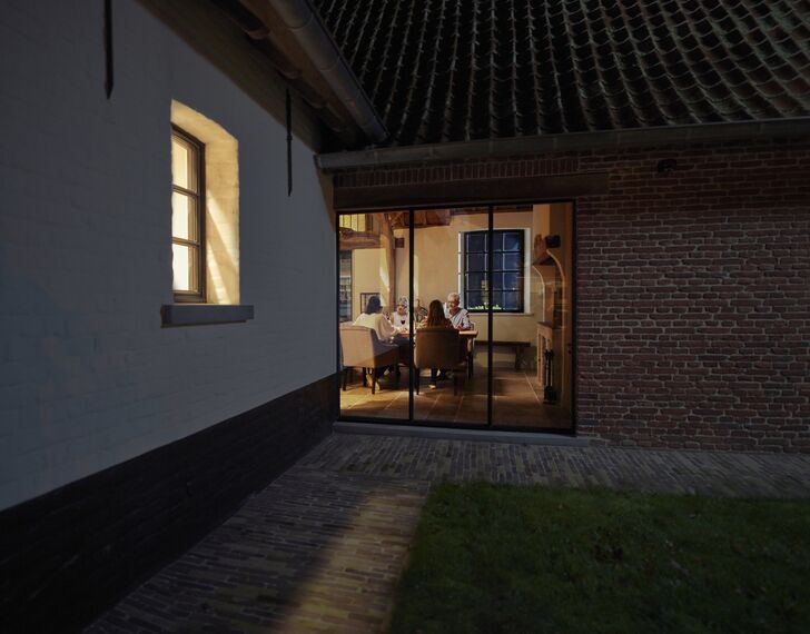 SlimLine 38 Fenêtres et SlimLine 38 Portes - Charme champêtre et confort moderne dans une ferme rénovée situé à Oedelem, Belgique