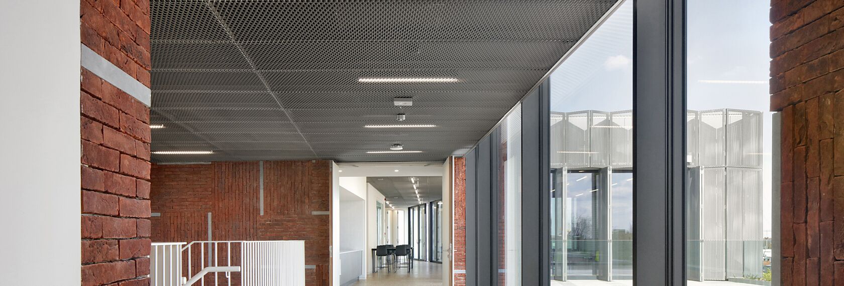 MasterLine 8 Hidden Vent Fenêtres, CW 50-FP Murs rideaux et CS 77 Fire Proof Fenêtres - Le Centre administratif de Beveren situé à Beveren, Belgique