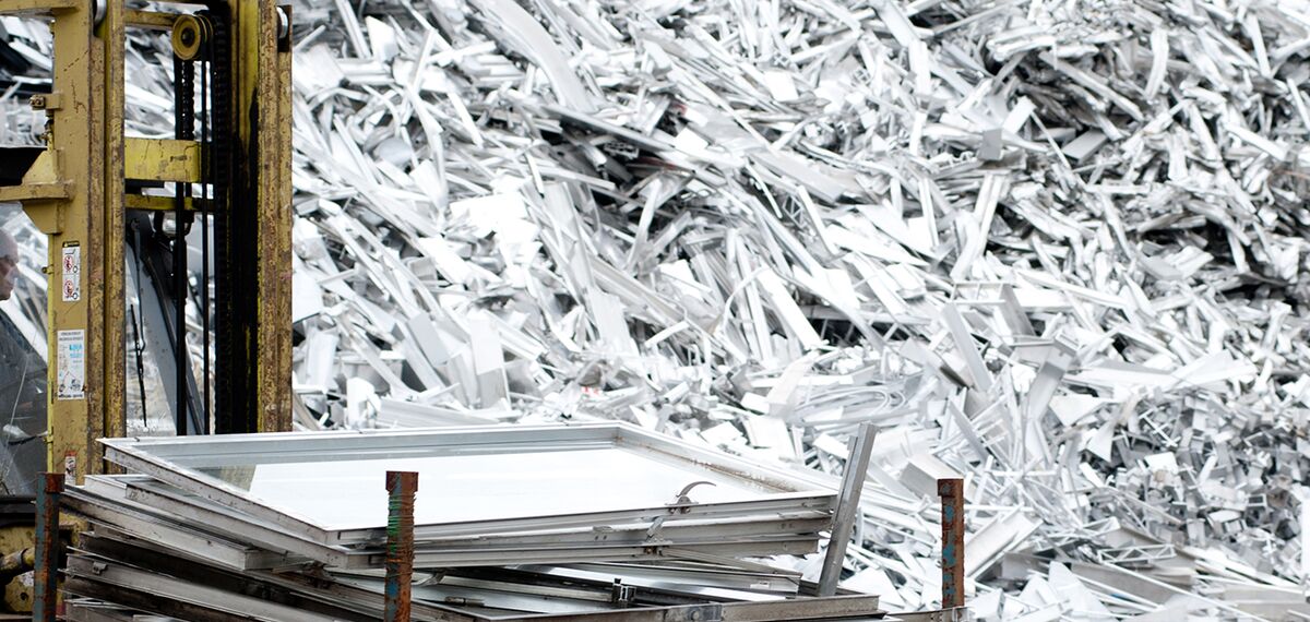 Aluminium scrap.