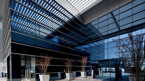 EcoSystem 50 Portes, ConceptSystem 77 Fenêtres, ConceptSystem 77 Portes, EcoSystem 50 Fenêtres et ConceptWall 50 Murs rideaux - Ferbocar situé à Madrid, Espagne